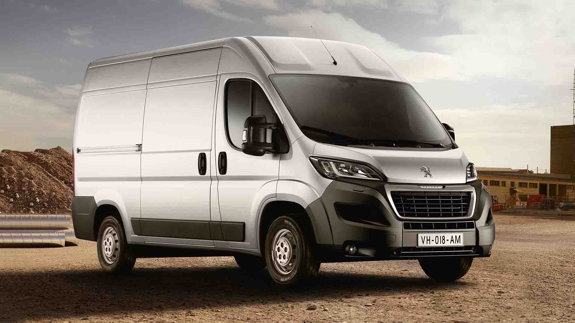 Peugeot e-Boxer Electric Van Review (2021-)